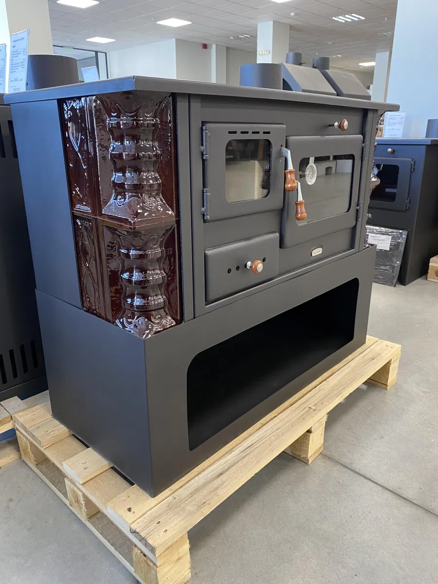 1P34-K MARO - Stufa a legna 10 kW con ceramica (marrone)