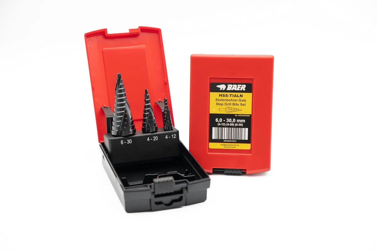 BAER HSS-TiAlN - Set di punte per trapano a gradini, 4 – 30 mm (4 – 12 & 20) (6 – 30) – punte coniche – acciai CrNi, metalli non ferrosi e acciai